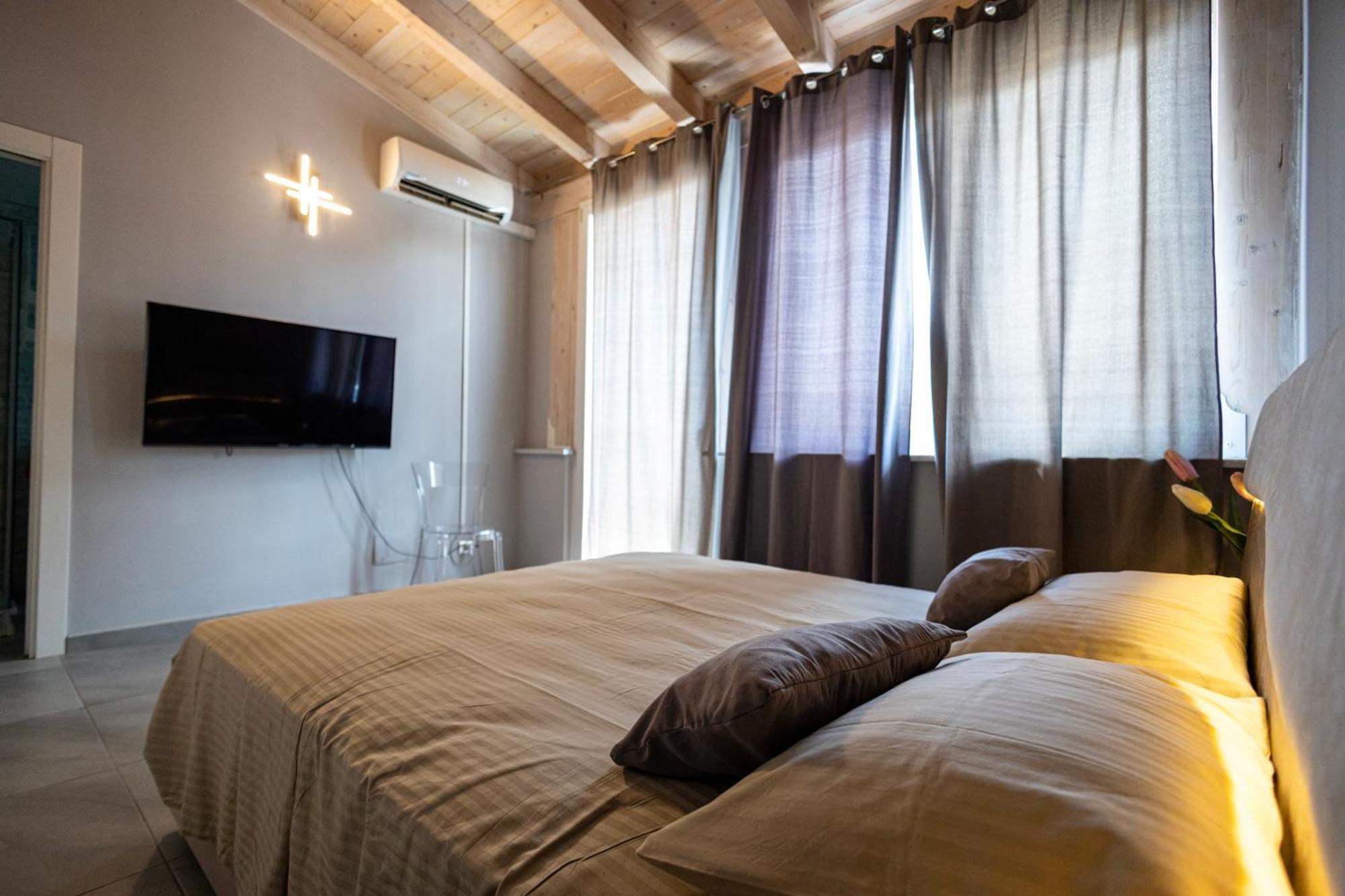 La Piazzetta A Mare Holiday House Sferracavallo Exterior photo
