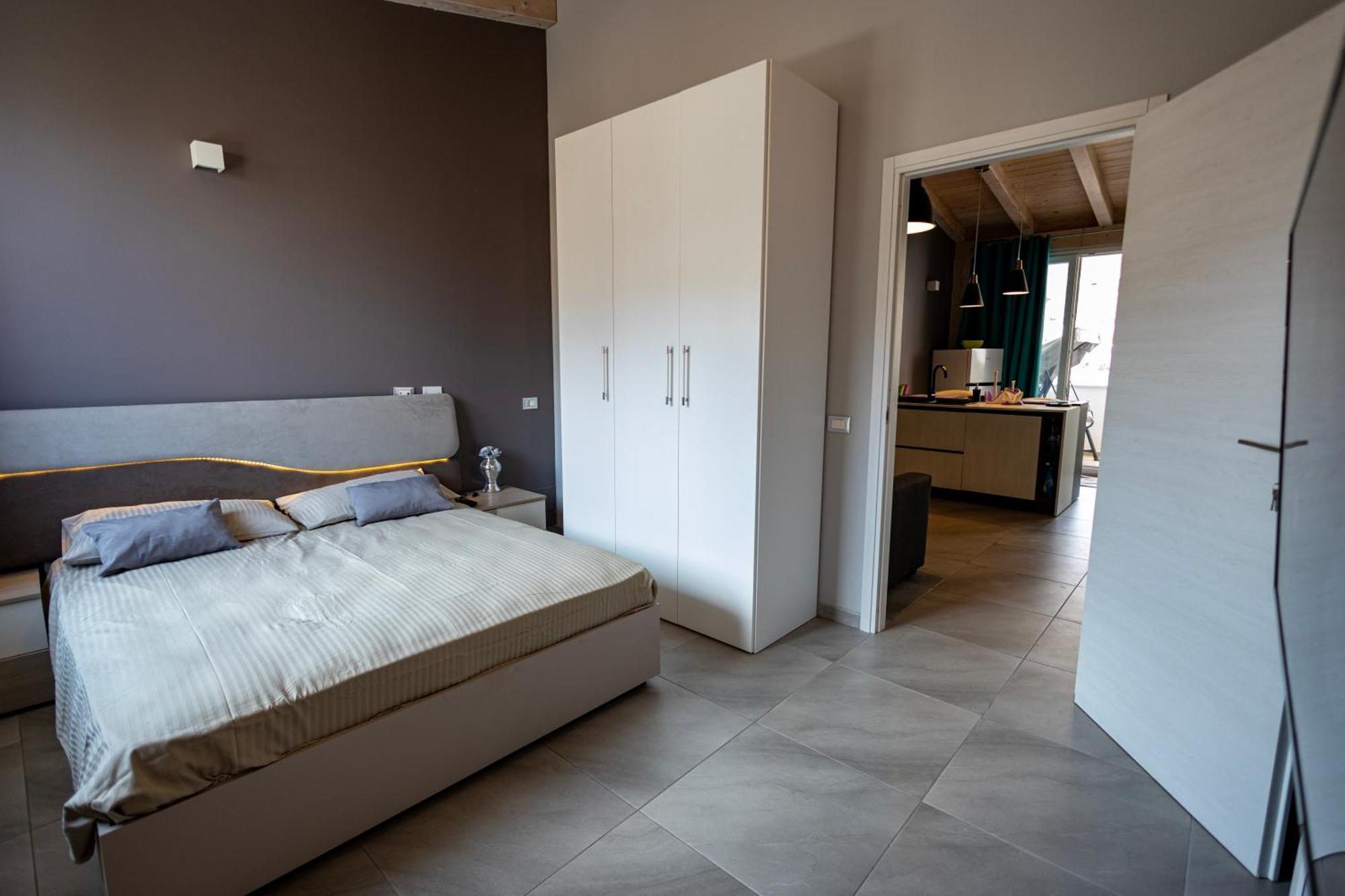 La Piazzetta A Mare Holiday House Sferracavallo Exterior photo