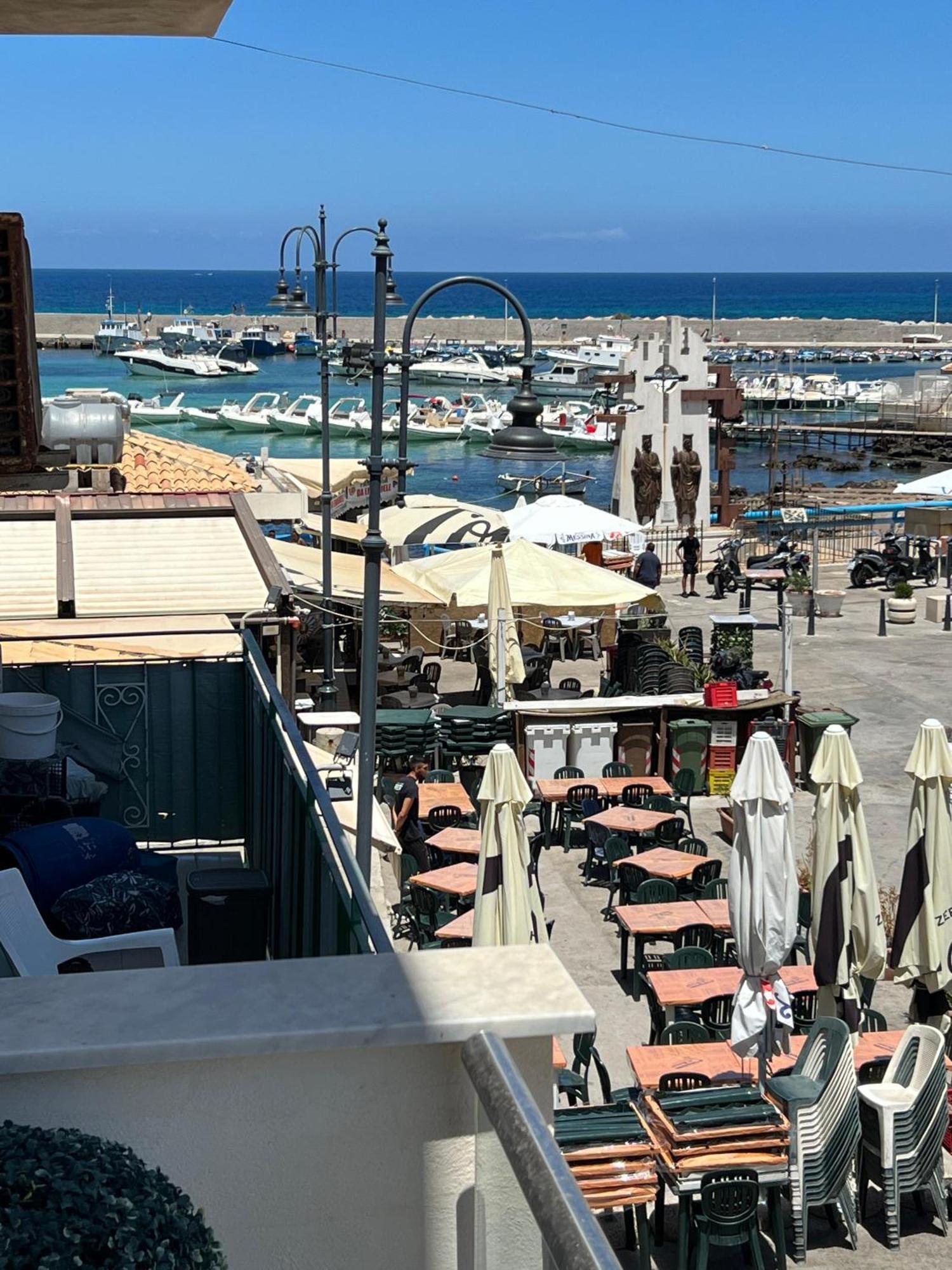 La Piazzetta A Mare Holiday House Sferracavallo Exterior photo